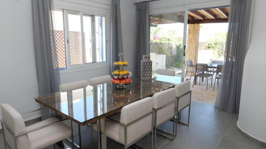 Resitour - Apollo Beach Villa 37 Klorakas Exteriér fotografie
